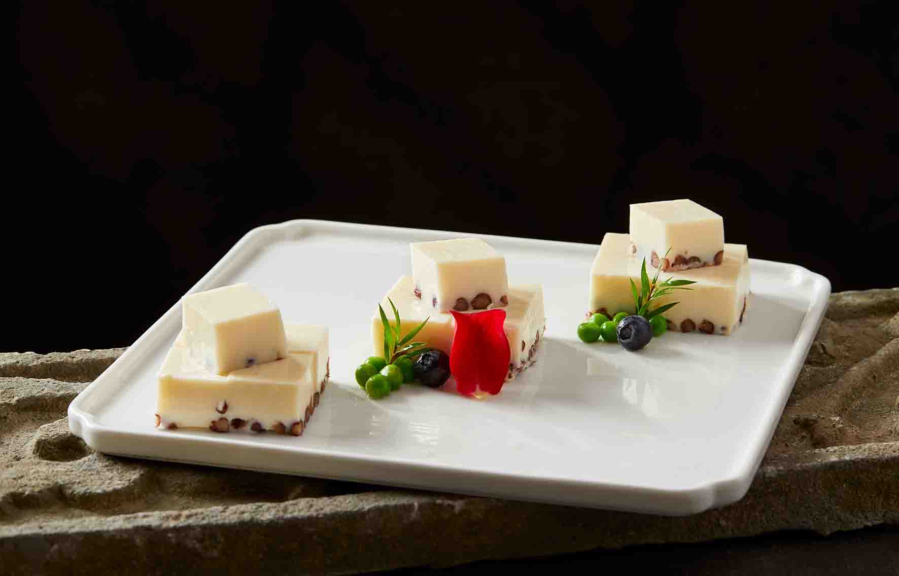 L1180桂花红豆糕