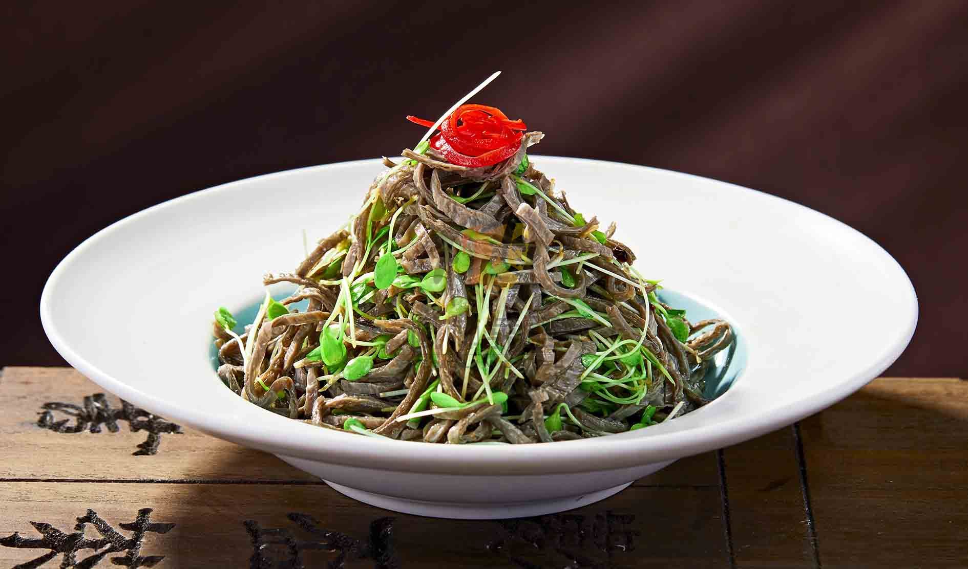 L1412香椿苗拌黑豆筋