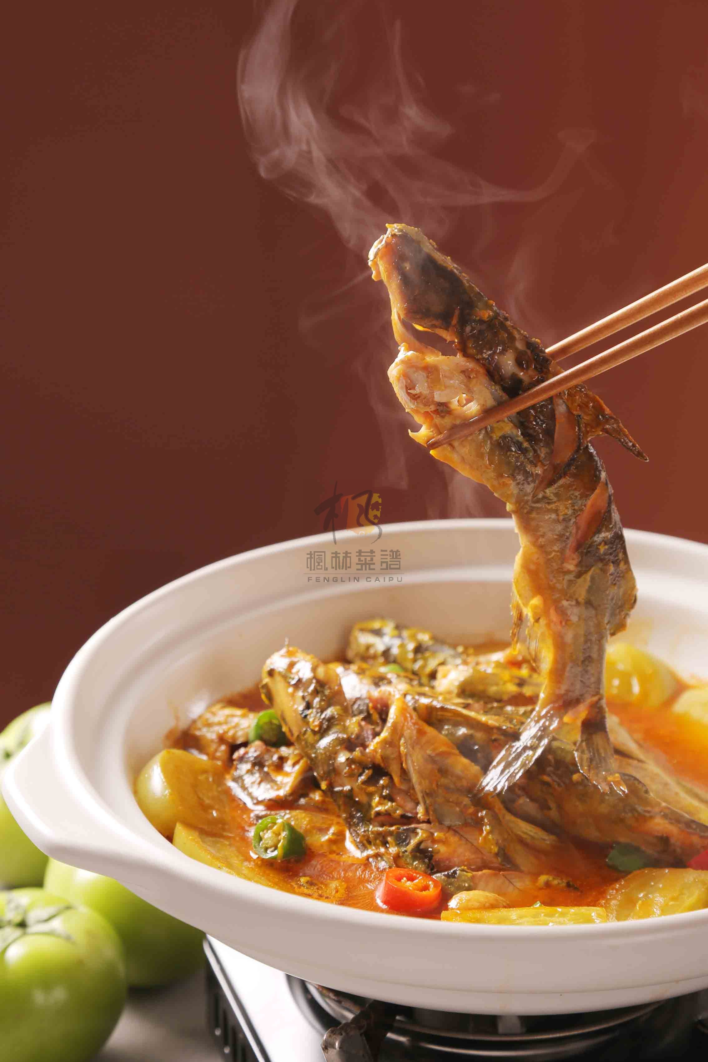 R2252青番茄焖黄鱼