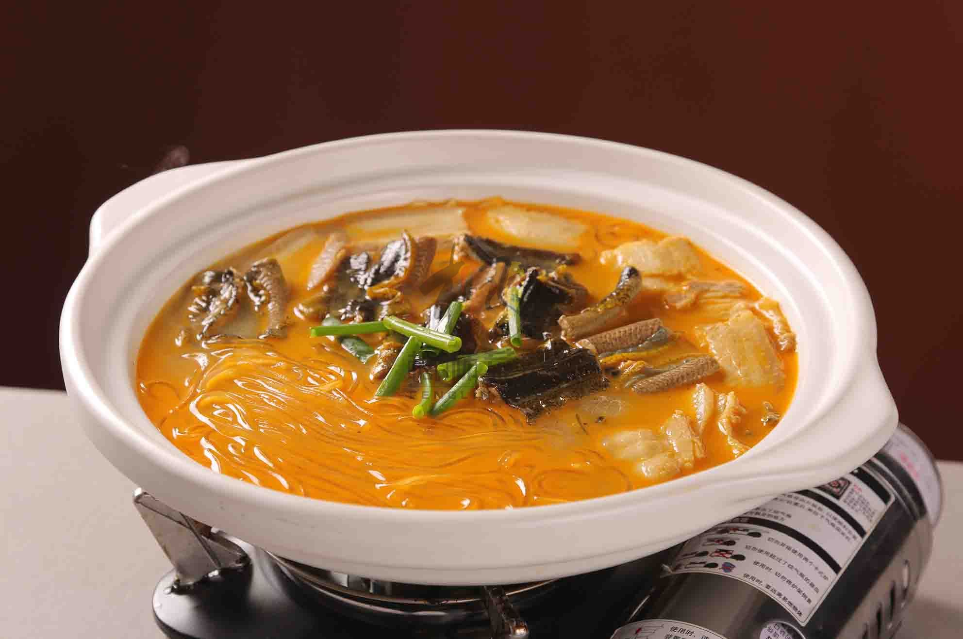 R2213腊肉鳝鱼炖粉条