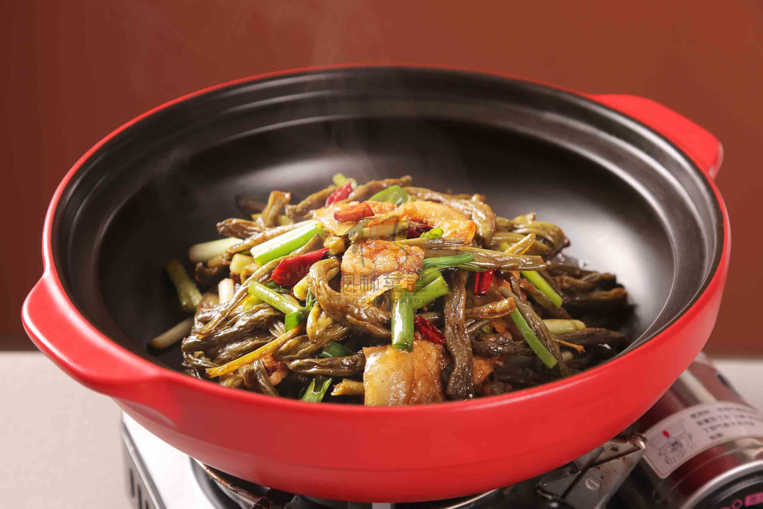 R2330五花肉野豆角