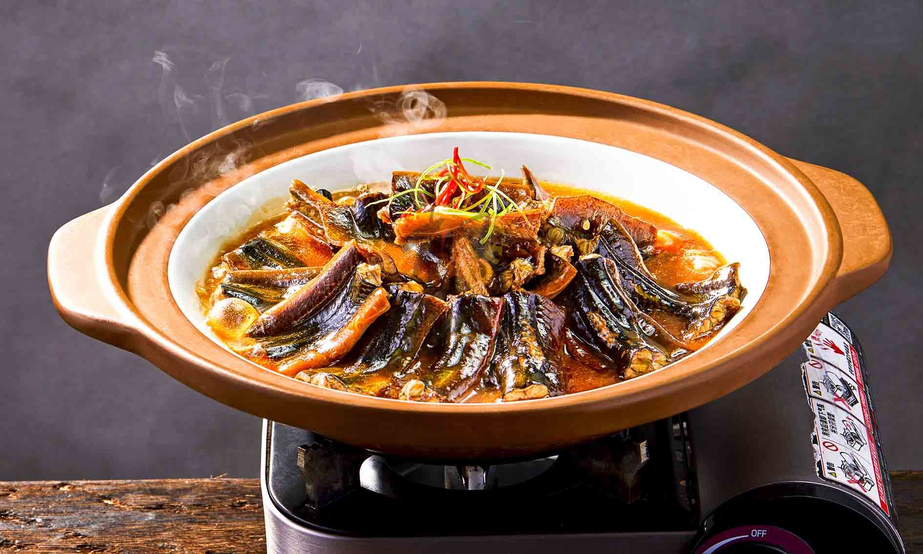 R2212腊肉焖鳝鱼