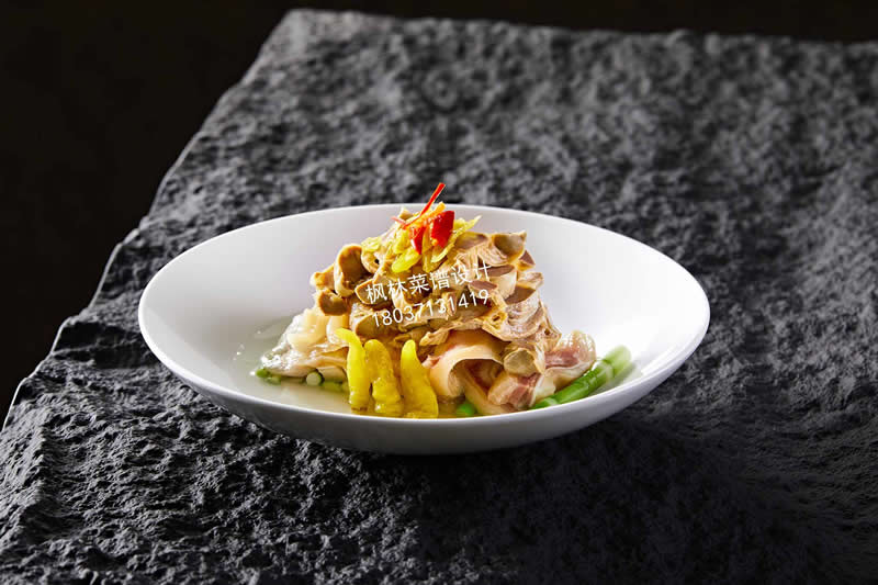 L0393泡椒胗耳脆