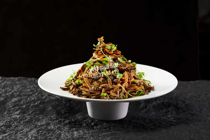 L0414巧拌鲜鹿茸菌