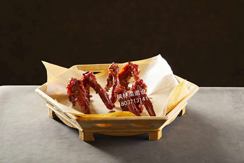 L0617甜辣鸭锁骨