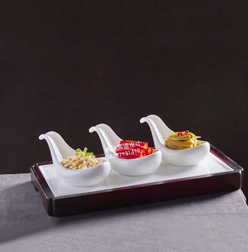 L1023老坛泡菜拼盘