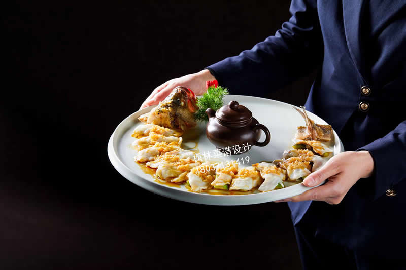 R0245古法蒸鲈鱼