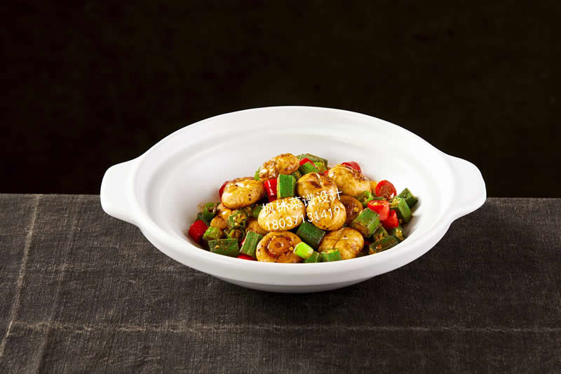 R0502口蘑炒秋葵