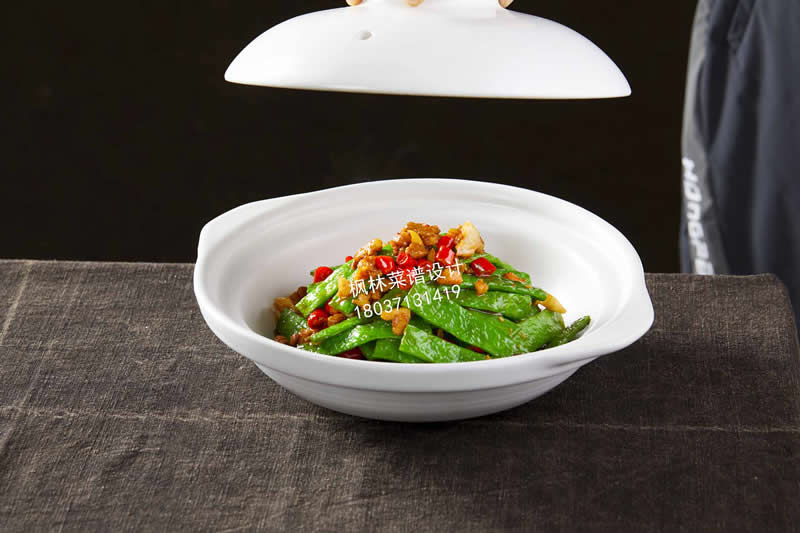 R0754砂锅焗芸豆角