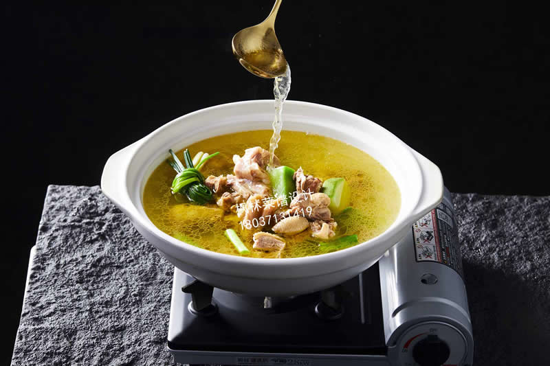 R1387麻鸭炖萝卜